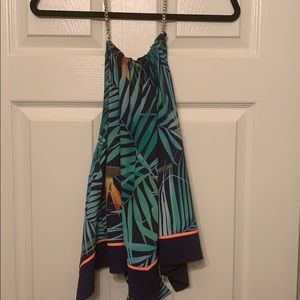 Completely open- tie in back- EXPRESS tank